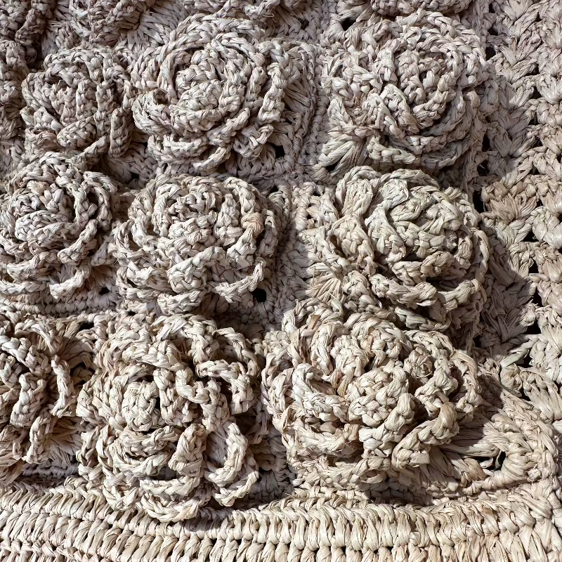 Taske - med roser - 100% raffia