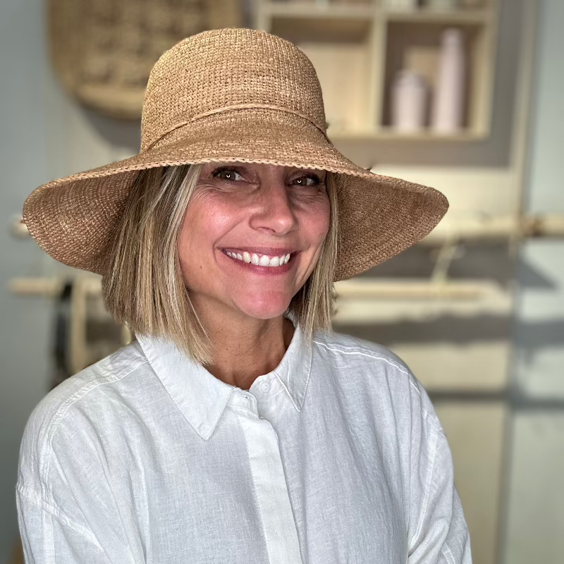 Sommerhat med stor skygge - Hør - 100% raffia