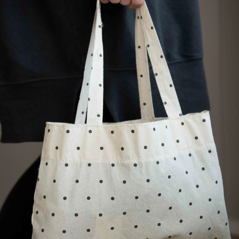 Lille prikket taske - ecru/black - Nordic Home Living