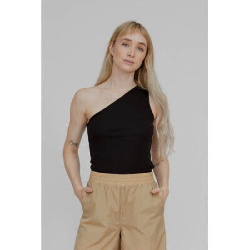 Ludmilla - One Shoulder Top - Sort | Basic Apparel - Nordic Home Living