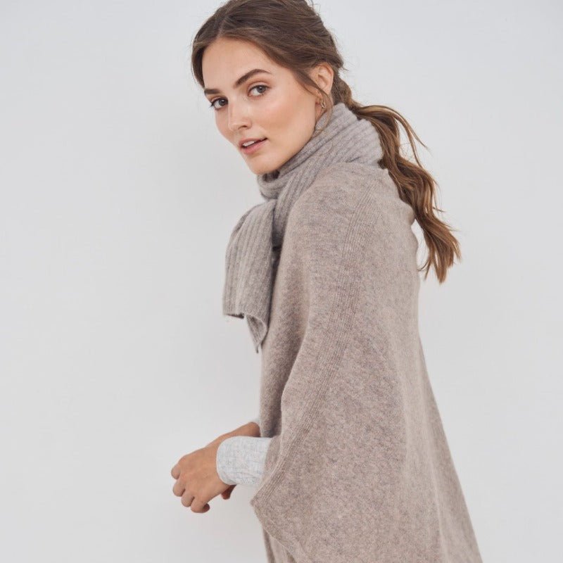 Poncho - Lise - Cashmere - Dark sand meleret | Care By Me - Nordic Home Living