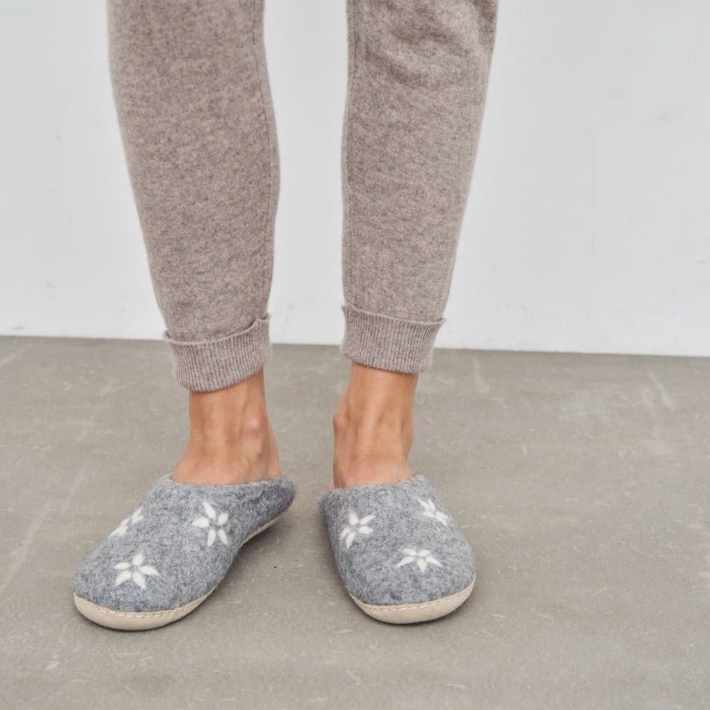 Slippers - Wool - Light Grey | Care By Me - Nordic Home Living