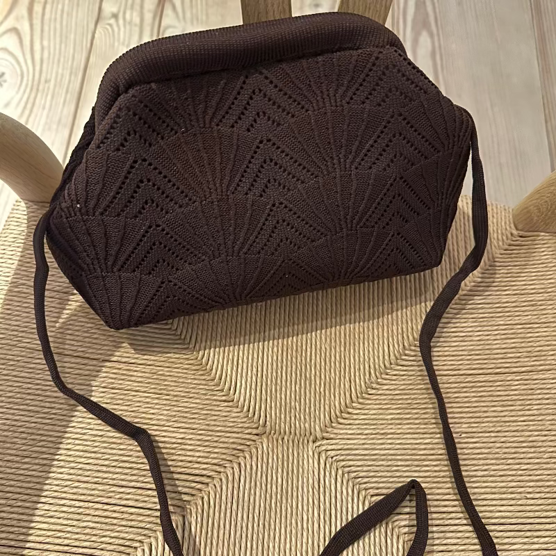 Pico - Small Shelly Clutch - Chocolate