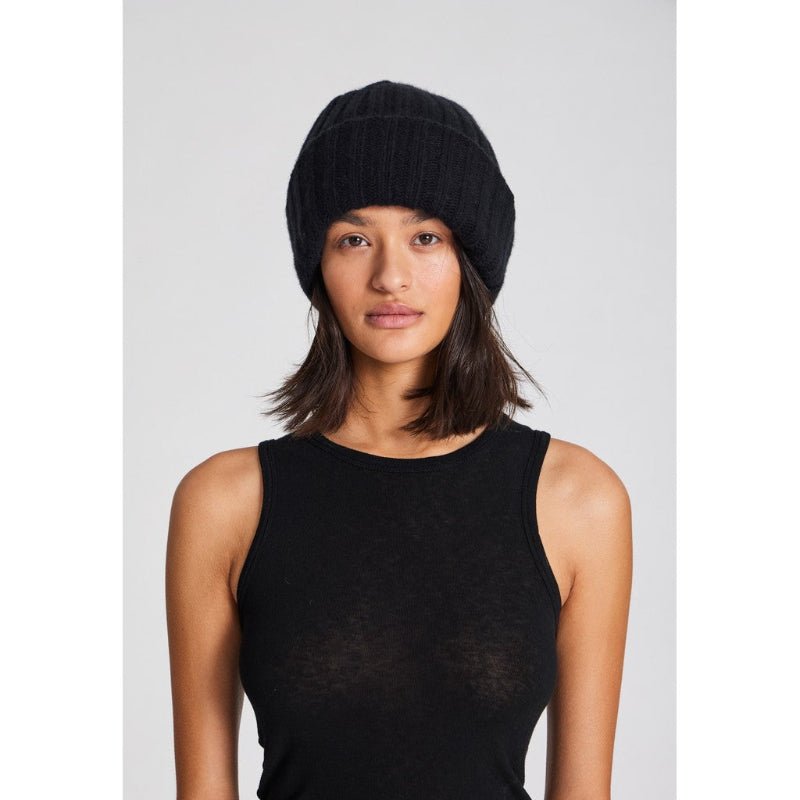 Kari - Beanie - Black - Nordic Home Living