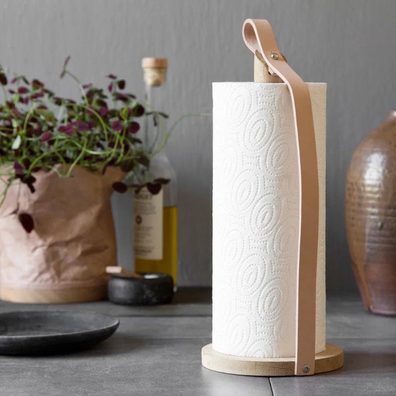 Køkkenrulleholder - Naturlig eg - Nordic Home Living
