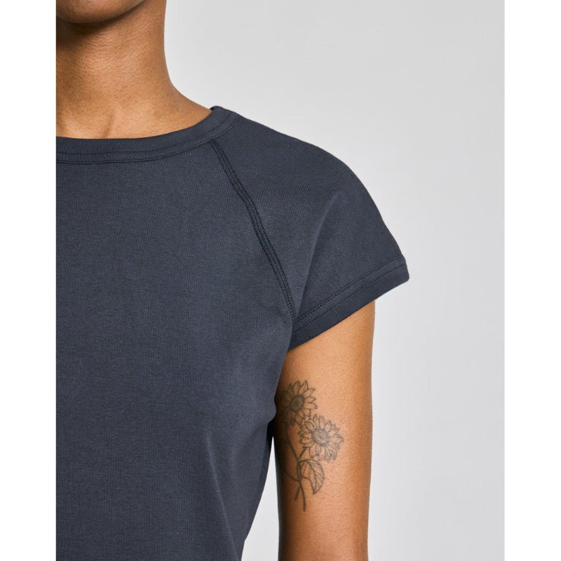 Malou - T-shirt - polar night - Nordic Home Living
