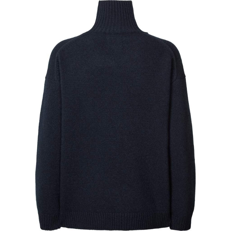 Mandie Strik - Midnight blue - Nordic Home Living