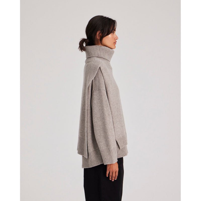 Michelle - Neck Piece - Stone grey - Nordic Home Living