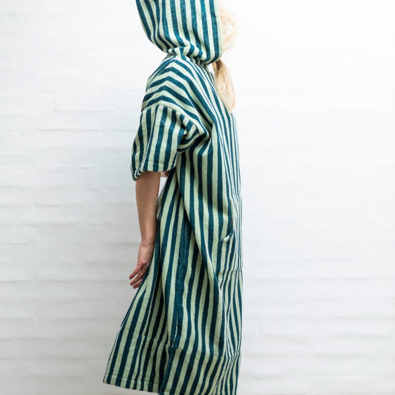 Naram - Poncho - Sea foam & deep teal - Nordic Home Living