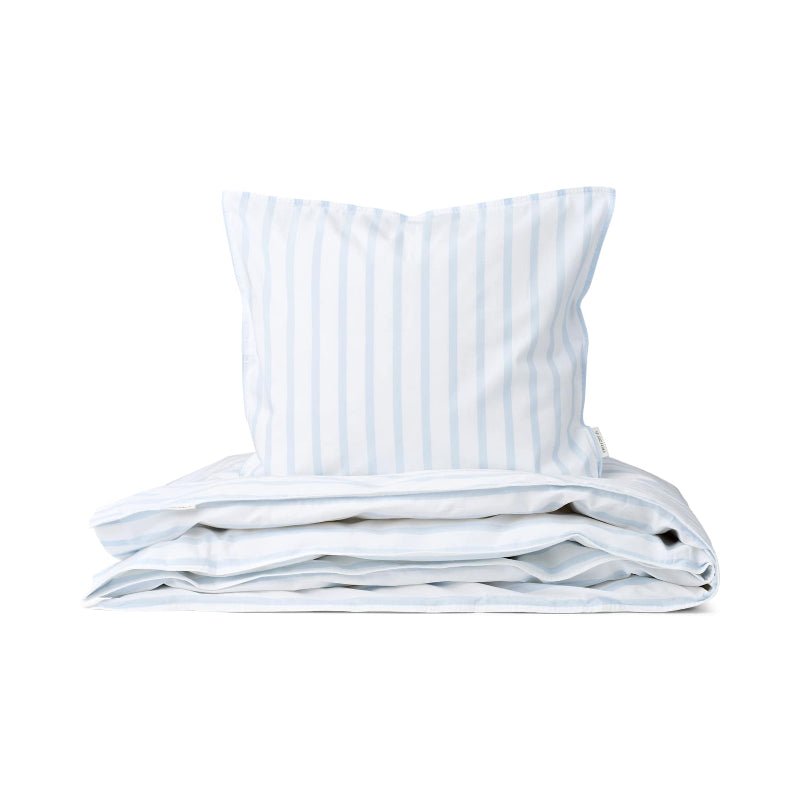 Sengesæt - Hvid/lyseblå - Nordic Home Living