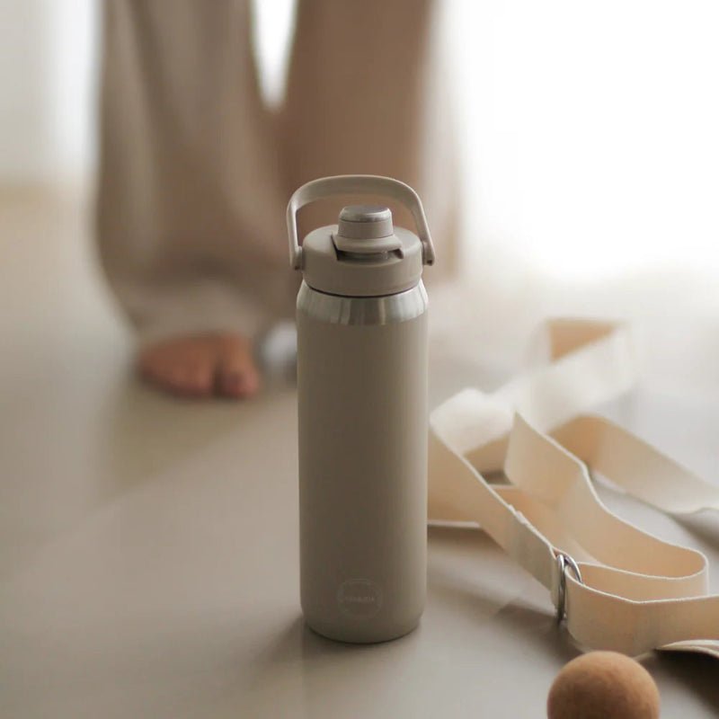 Sports bootle - 700 ml - creme beige - Nordic Home Living