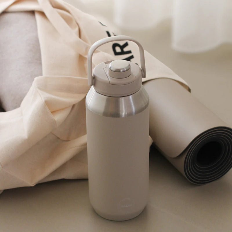 Sports bootle - 950 ml - creme beige - Nordic Home Living