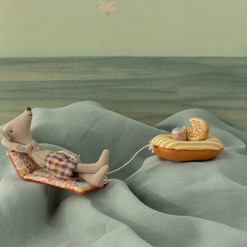 Strandmus med luftmadras - Far - Nordic Home Living
